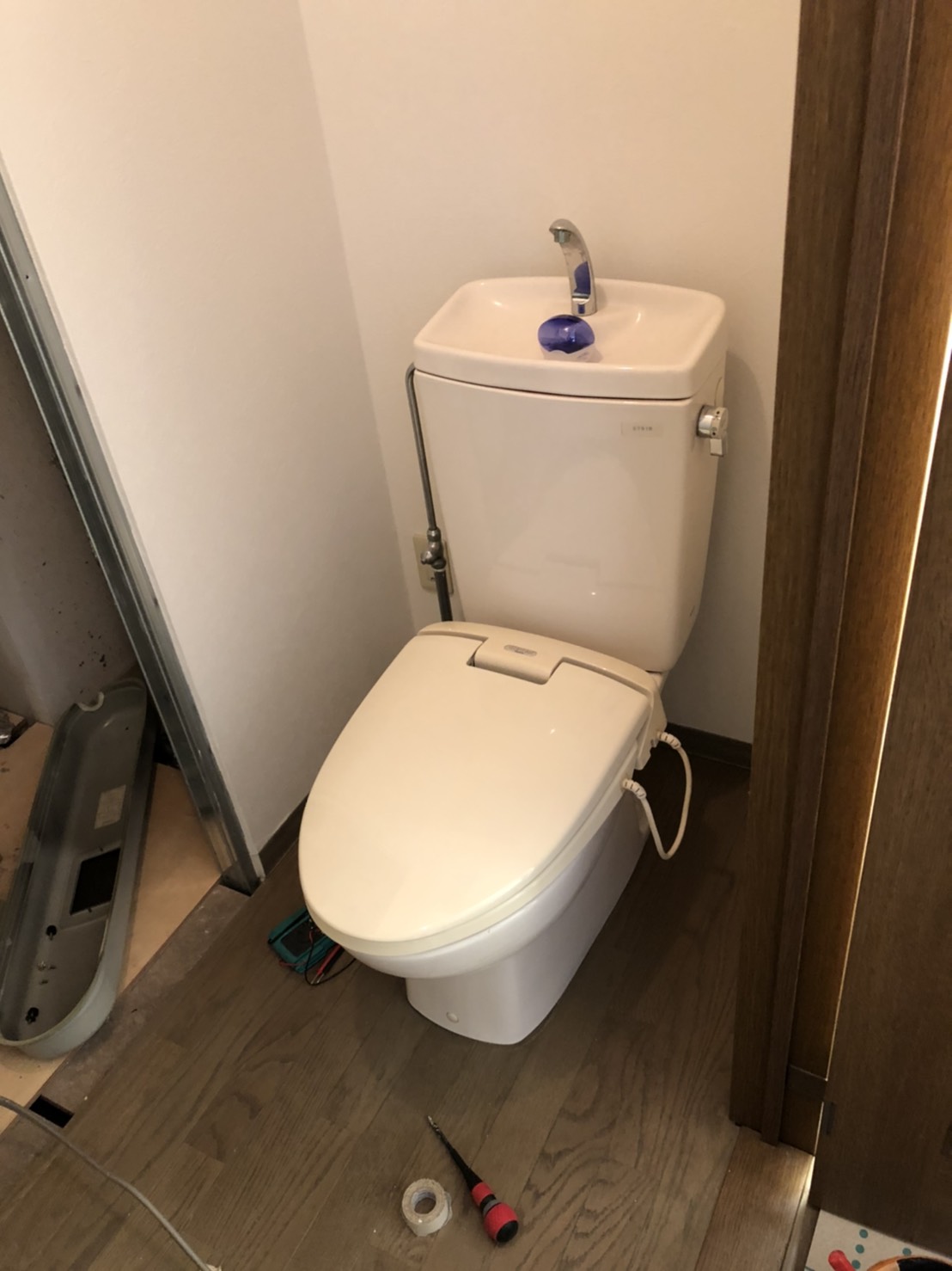 施工事例：トイレ・電気温水器の取り替え